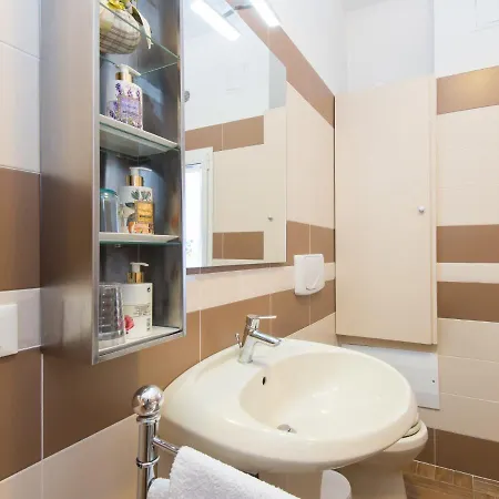Regina's House - St Peter By Interhome * Rome