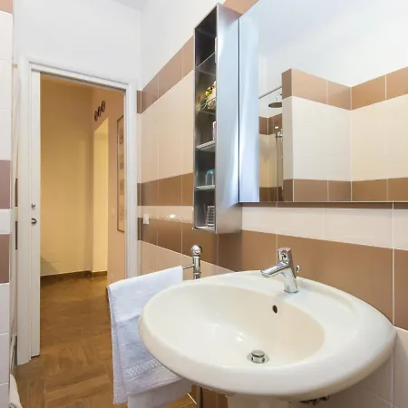 Regina's House - St Peter By Interhome * Rome
